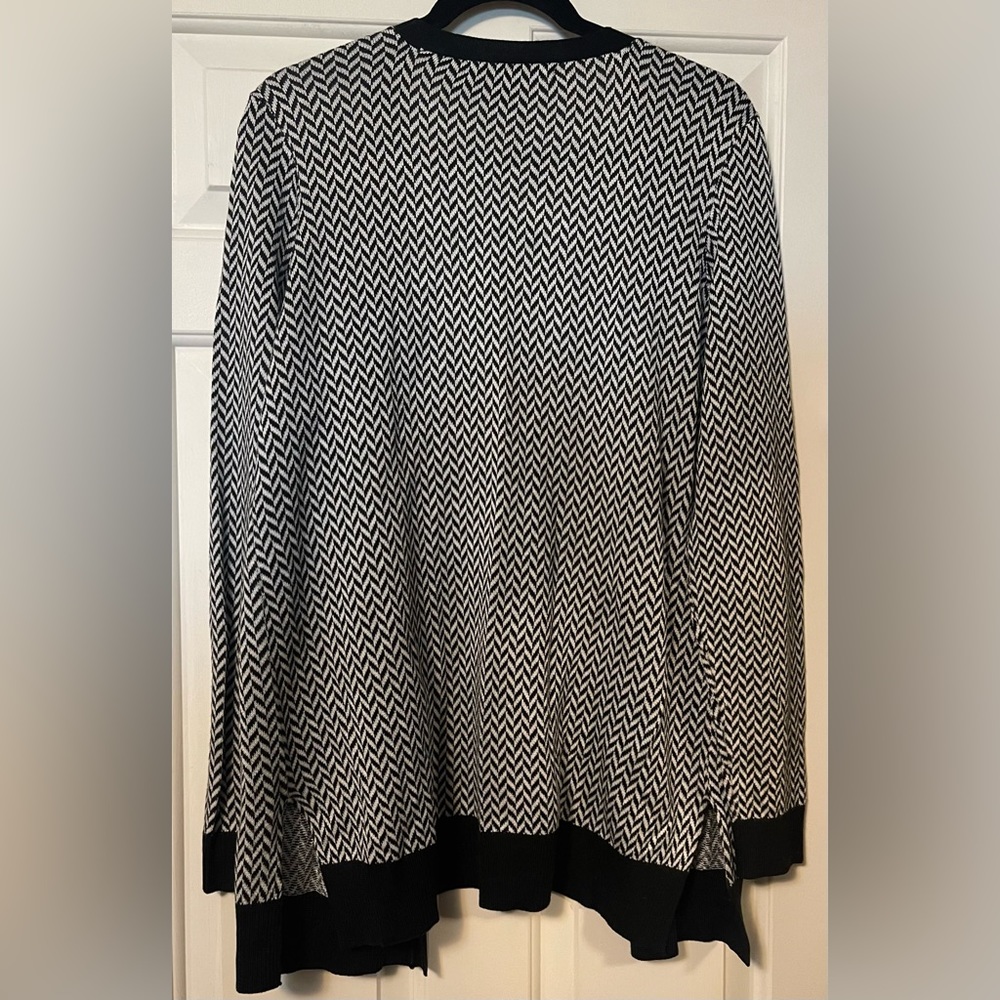 Cardigan - Picture 4 of 4